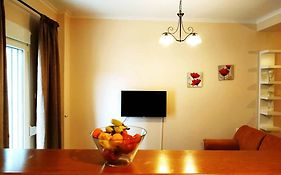 Valia Central Apartment